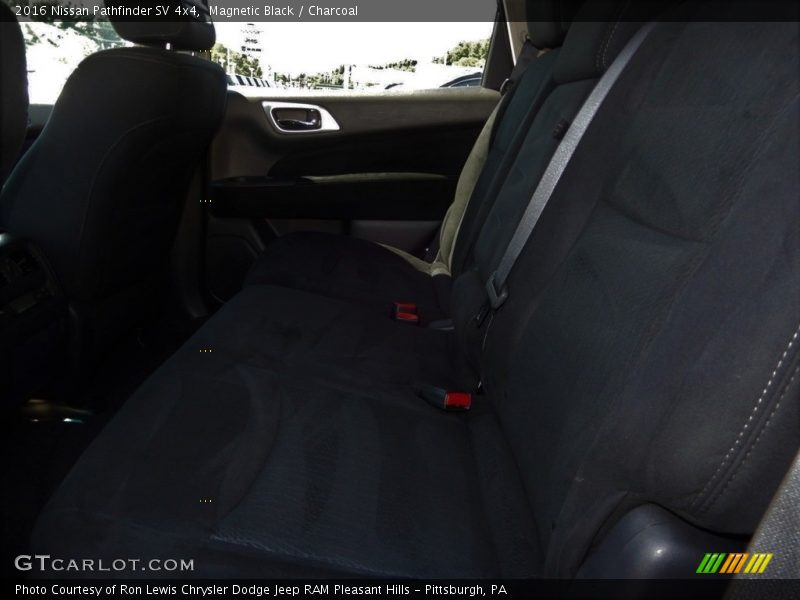 Magnetic Black / Charcoal 2016 Nissan Pathfinder SV 4x4