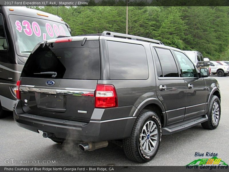 Magnetic / Ebony 2017 Ford Expedition XLT 4x4