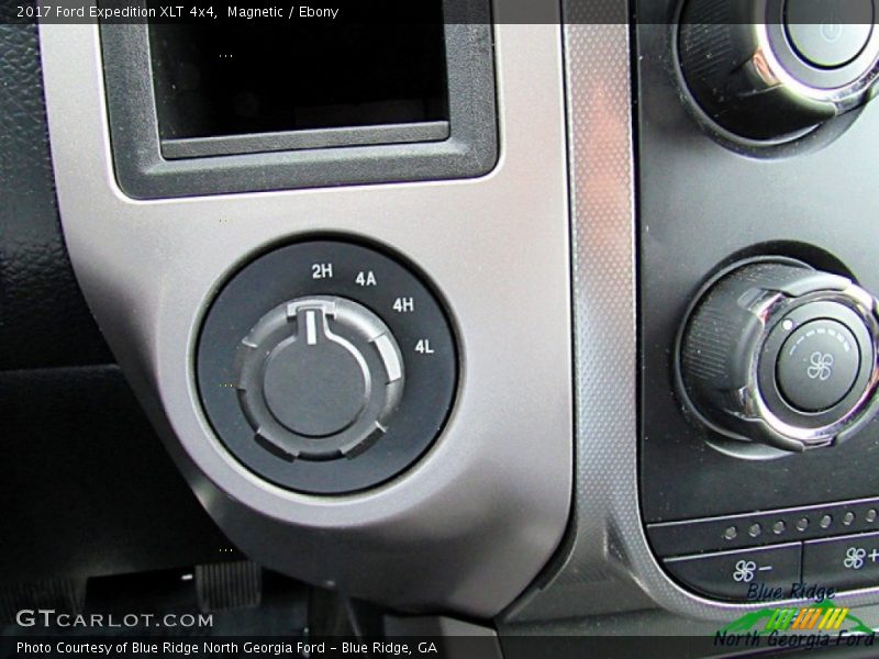 Magnetic / Ebony 2017 Ford Expedition XLT 4x4