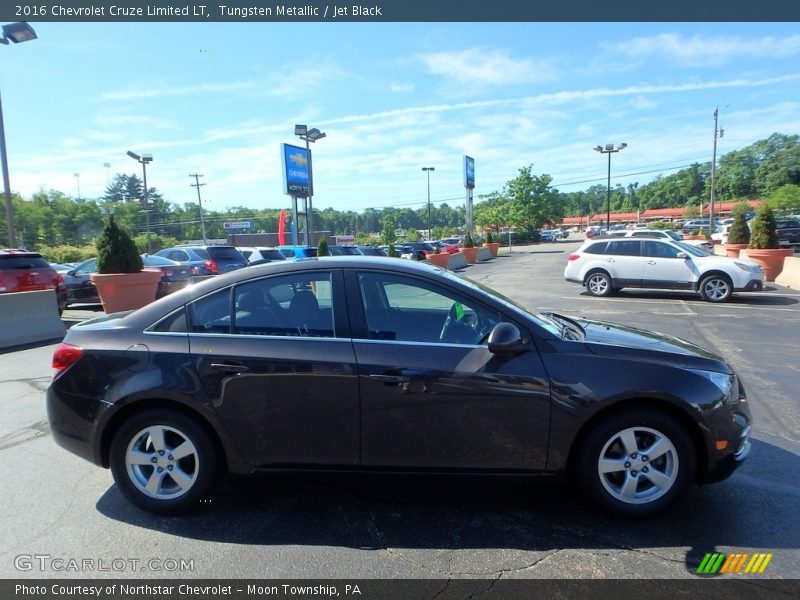 Tungsten Metallic / Jet Black 2016 Chevrolet Cruze Limited LT