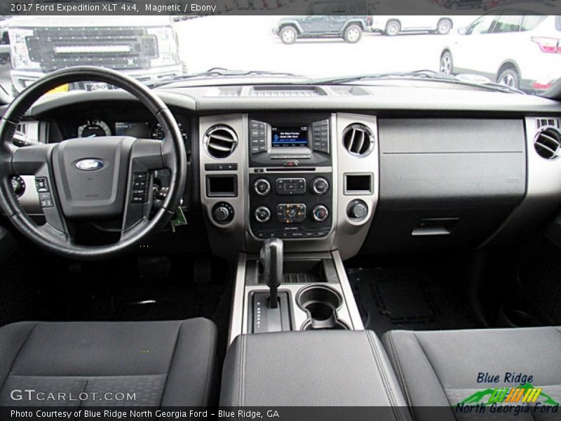Magnetic / Ebony 2017 Ford Expedition XLT 4x4