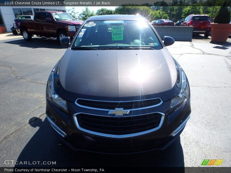 Tungsten Metallic / Jet Black 2016 Chevrolet Cruze Limited LT