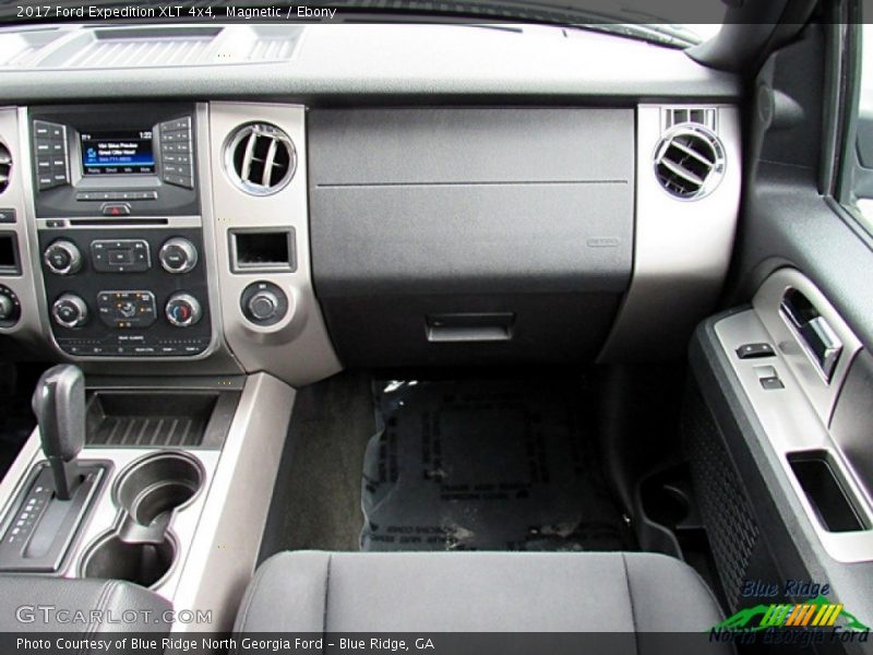 Magnetic / Ebony 2017 Ford Expedition XLT 4x4