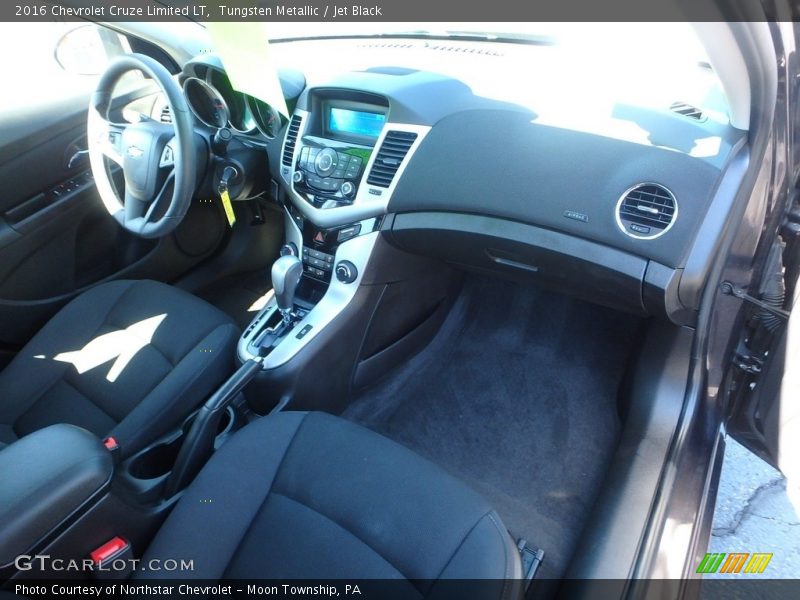 Tungsten Metallic / Jet Black 2016 Chevrolet Cruze Limited LT