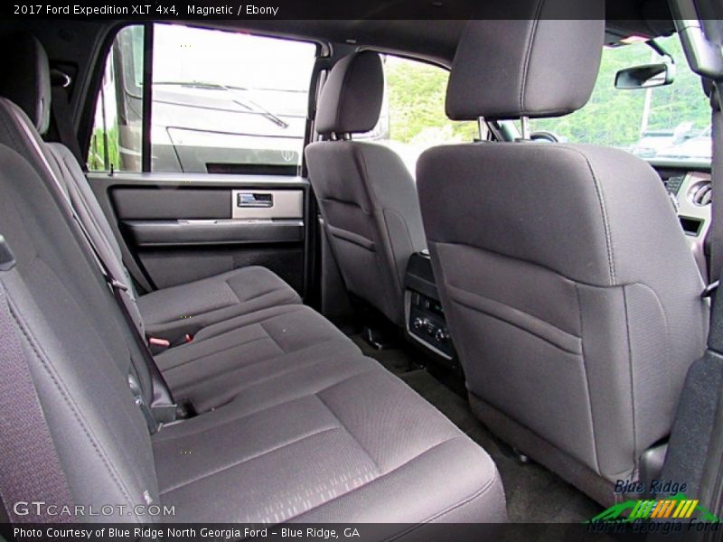 Magnetic / Ebony 2017 Ford Expedition XLT 4x4