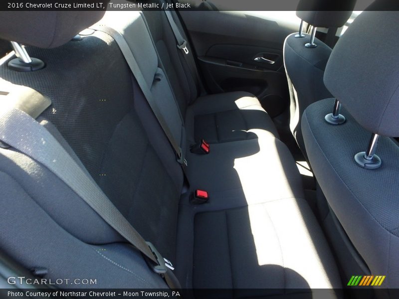 Tungsten Metallic / Jet Black 2016 Chevrolet Cruze Limited LT
