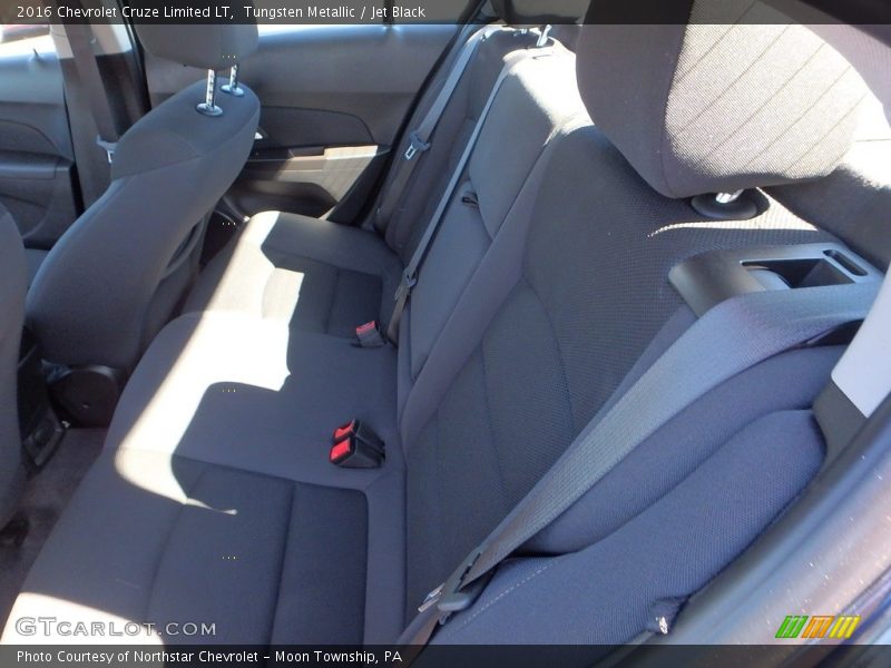 Tungsten Metallic / Jet Black 2016 Chevrolet Cruze Limited LT