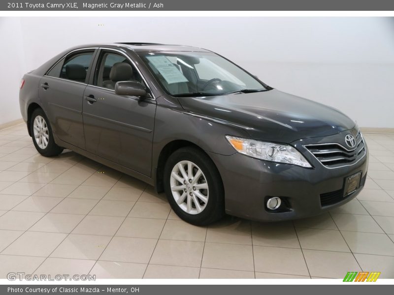 Magnetic Gray Metallic / Ash 2011 Toyota Camry XLE