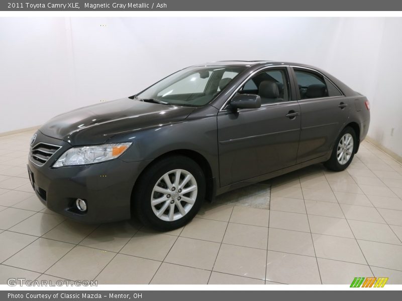 Magnetic Gray Metallic / Ash 2011 Toyota Camry XLE