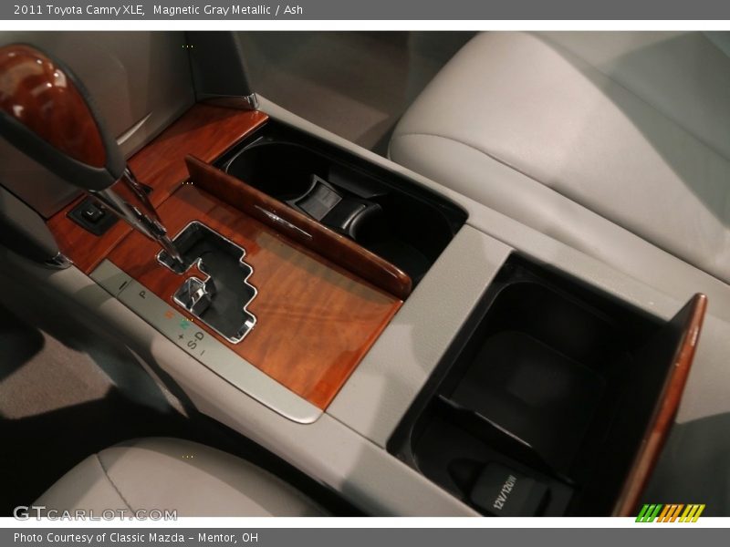 Magnetic Gray Metallic / Ash 2011 Toyota Camry XLE