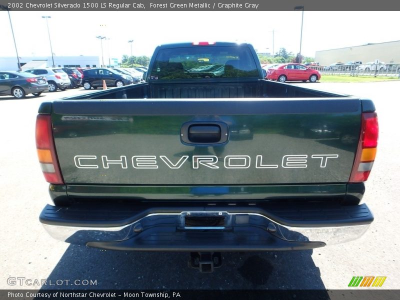 Forest Green Metallic / Graphite Gray 2002 Chevrolet Silverado 1500 LS Regular Cab
