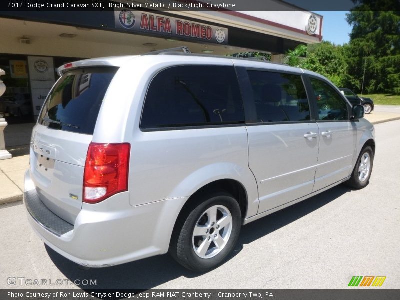 Bright Silver Metallic / Black/Light Graystone 2012 Dodge Grand Caravan SXT
