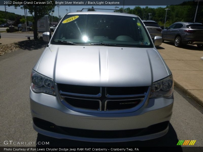 Bright Silver Metallic / Black/Light Graystone 2012 Dodge Grand Caravan SXT