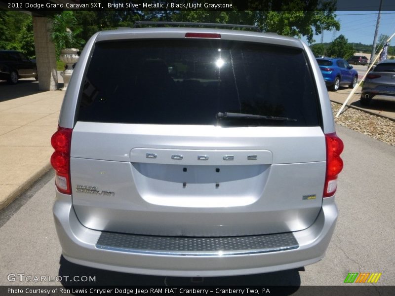 Bright Silver Metallic / Black/Light Graystone 2012 Dodge Grand Caravan SXT