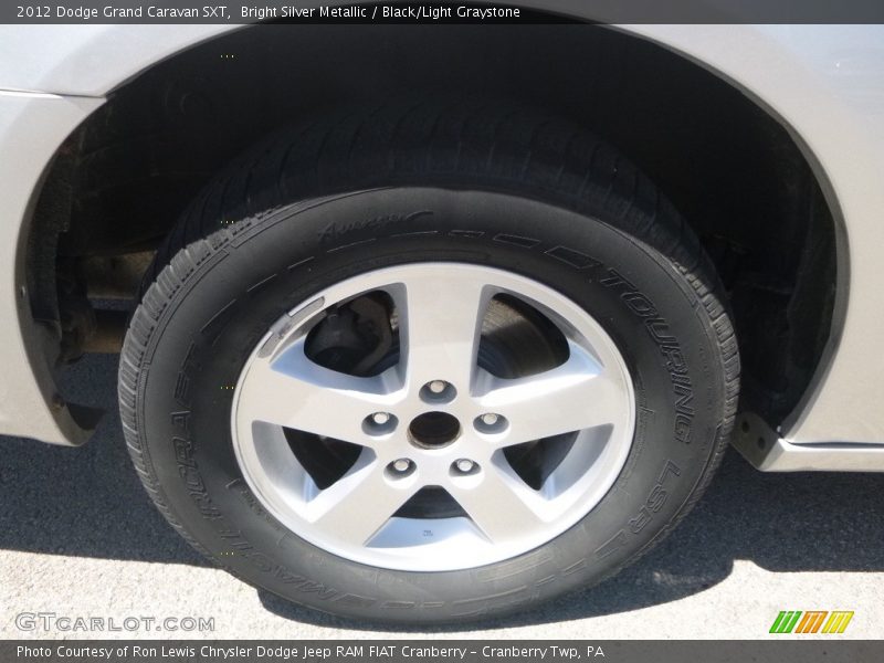 Bright Silver Metallic / Black/Light Graystone 2012 Dodge Grand Caravan SXT
