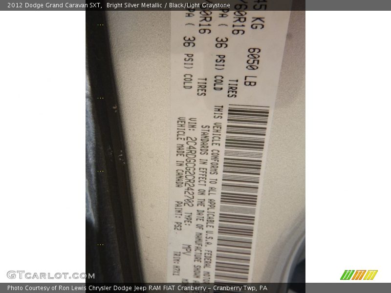 Bright Silver Metallic / Black/Light Graystone 2012 Dodge Grand Caravan SXT