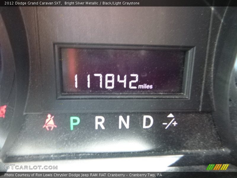 Bright Silver Metallic / Black/Light Graystone 2012 Dodge Grand Caravan SXT