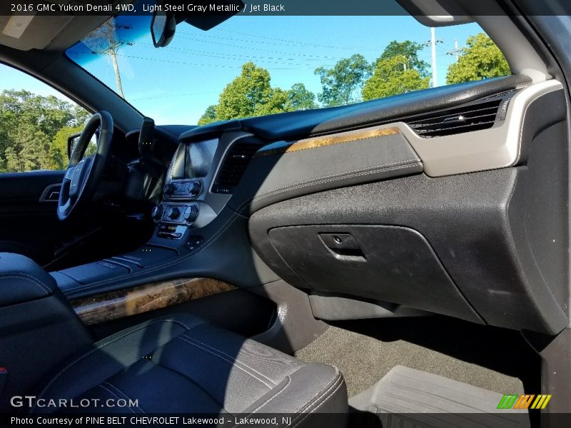 Light Steel Gray Metallic / Jet Black 2016 GMC Yukon Denali 4WD