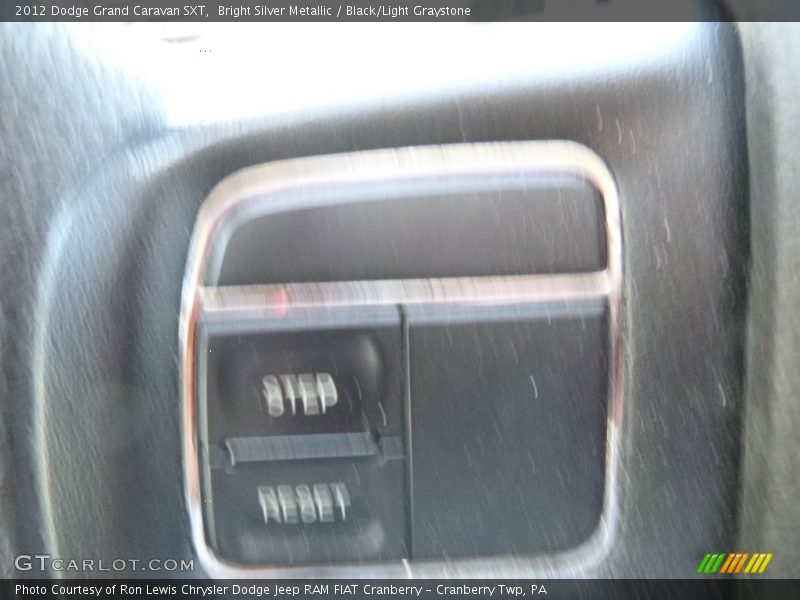 Bright Silver Metallic / Black/Light Graystone 2012 Dodge Grand Caravan SXT