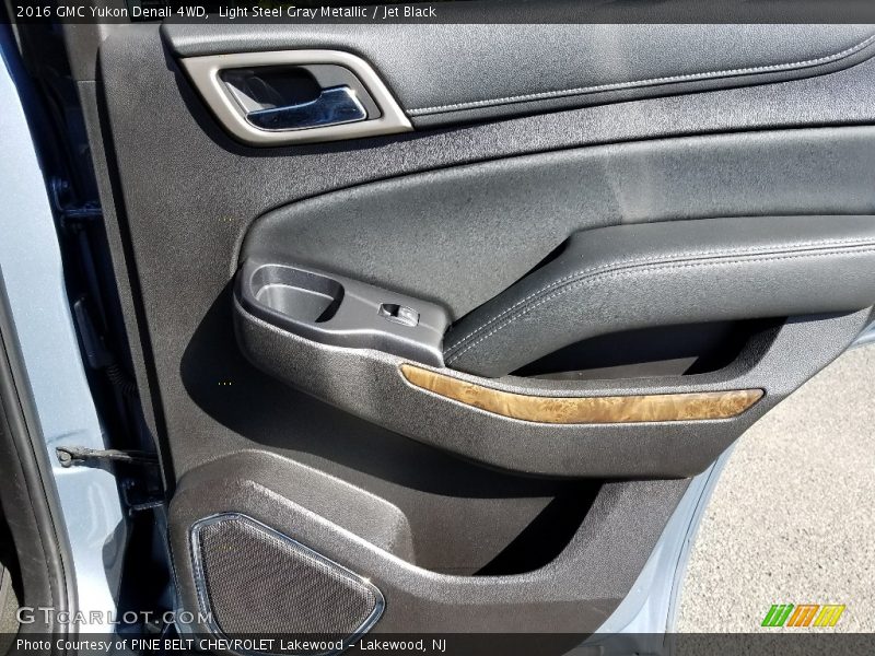 Light Steel Gray Metallic / Jet Black 2016 GMC Yukon Denali 4WD