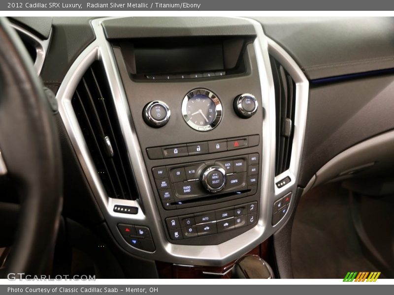 Radiant Silver Metallic / Titanium/Ebony 2012 Cadillac SRX Luxury