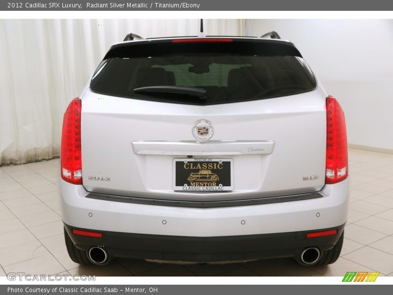 Radiant Silver Metallic / Titanium/Ebony 2012 Cadillac SRX Luxury