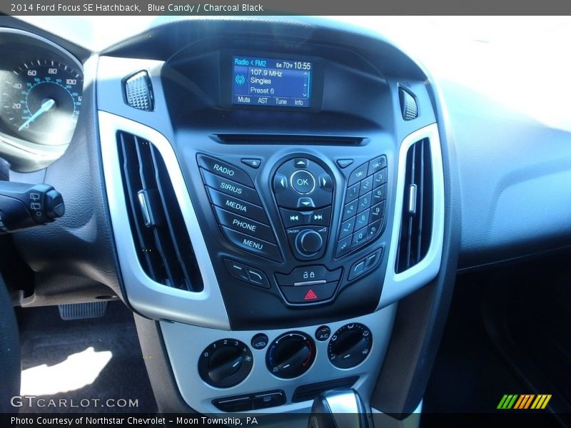 Blue Candy / Charcoal Black 2014 Ford Focus SE Hatchback