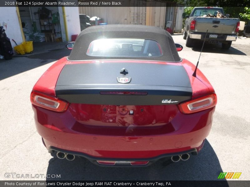 Rosso Red / Nero Black 2018 Fiat 124 Spider Abarth Roadster