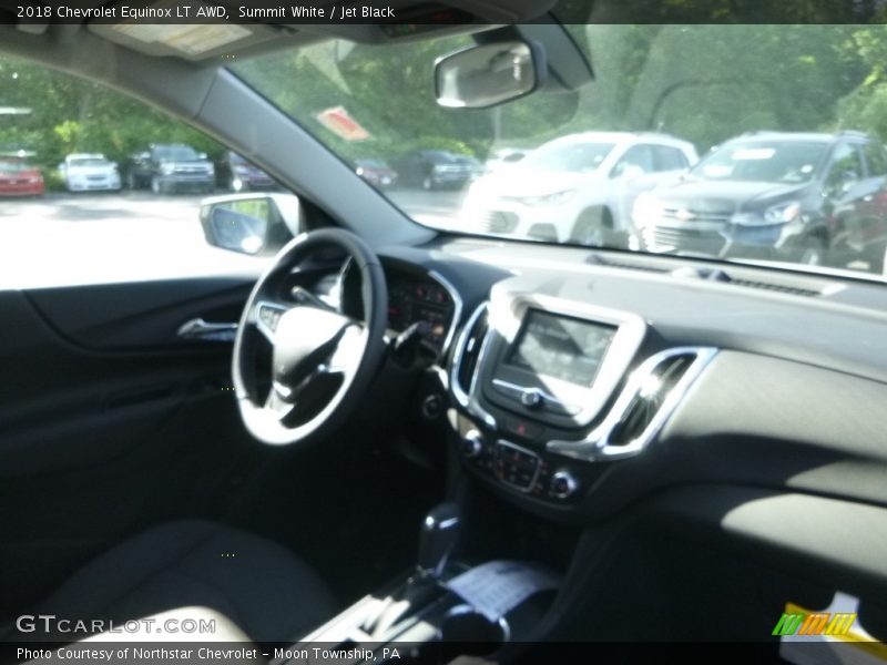 Summit White / Jet Black 2018 Chevrolet Equinox LT AWD