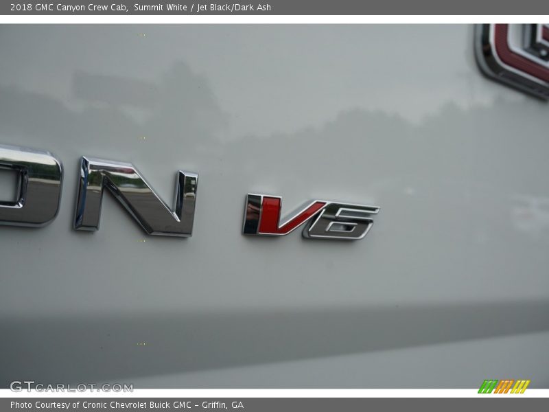Summit White / Jet Black/Dark Ash 2018 GMC Canyon Crew Cab