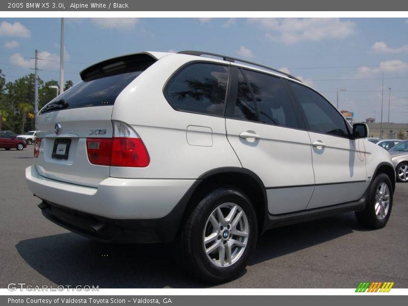 Alpine White / Black 2005 BMW X5 3.0i