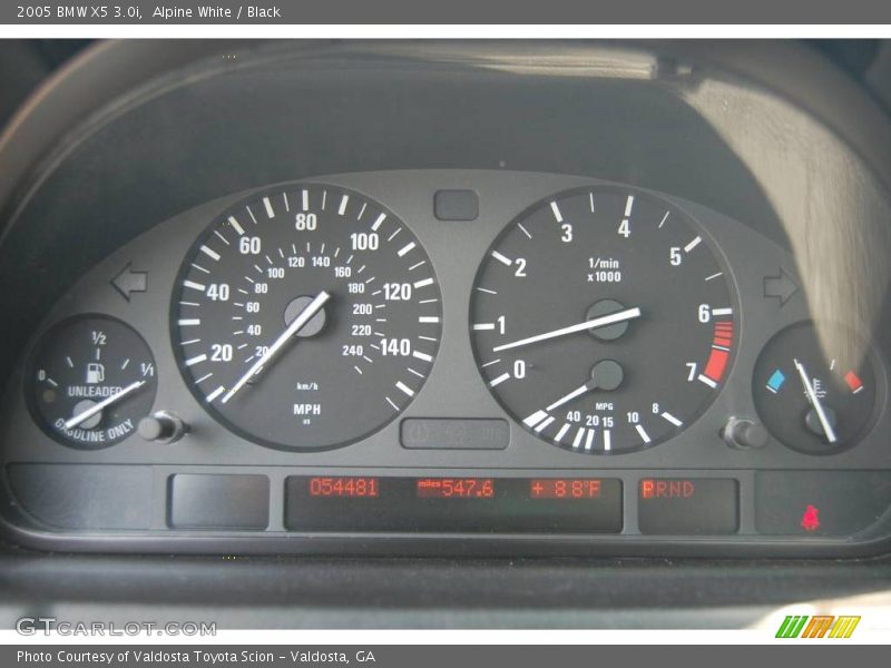 Alpine White / Black 2005 BMW X5 3.0i
