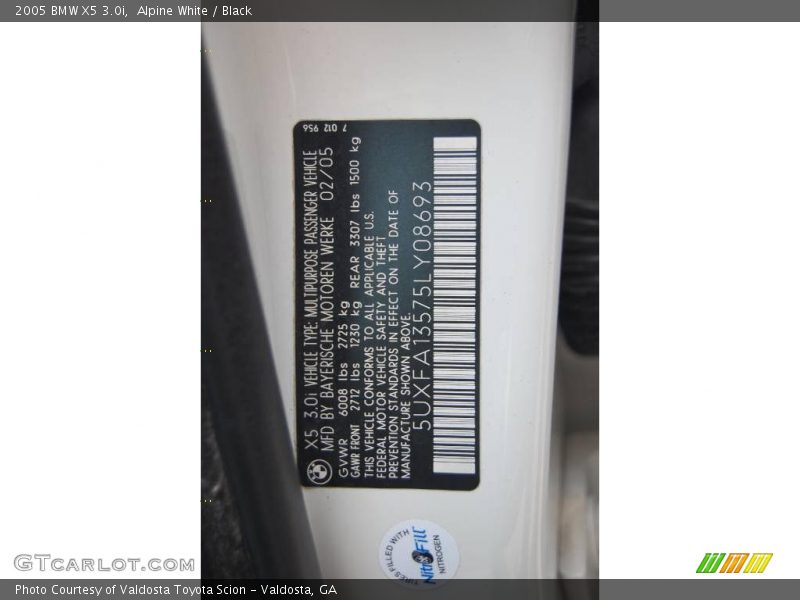Alpine White / Black 2005 BMW X5 3.0i
