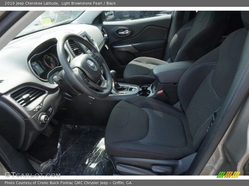 Light Brownstone Pearl / Black 2019 Jeep Cherokee Latitude