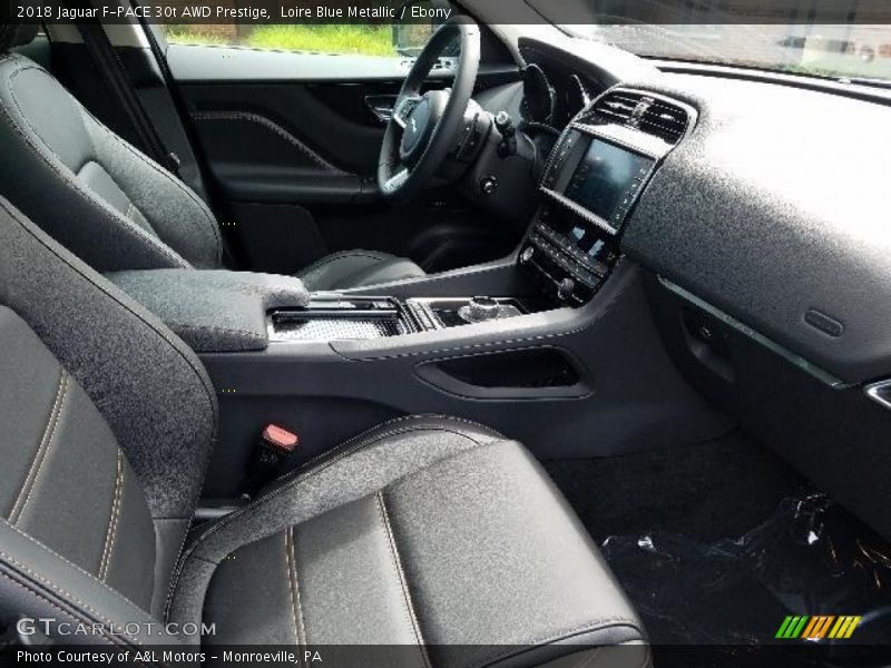 Loire Blue Metallic / Ebony 2018 Jaguar F-PACE 30t AWD Prestige