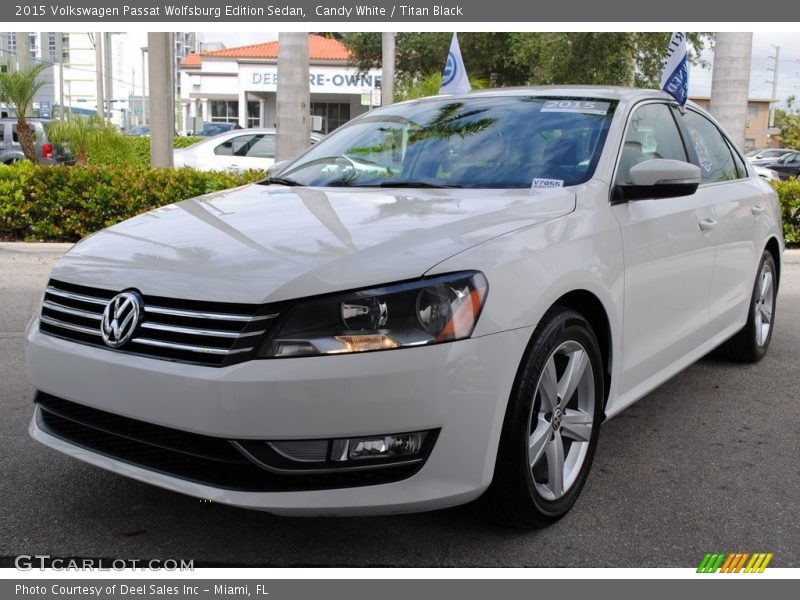 Candy White / Titan Black 2015 Volkswagen Passat Wolfsburg Edition Sedan