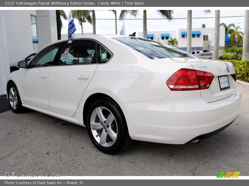 Candy White / Titan Black 2015 Volkswagen Passat Wolfsburg Edition Sedan