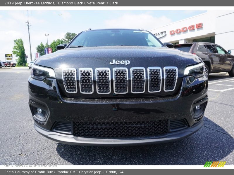 Diamond Black Crystal Pearl / Black 2019 Jeep Cherokee Latitude