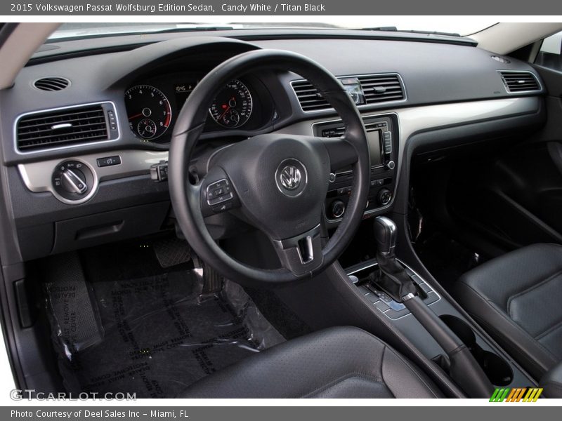 Candy White / Titan Black 2015 Volkswagen Passat Wolfsburg Edition Sedan