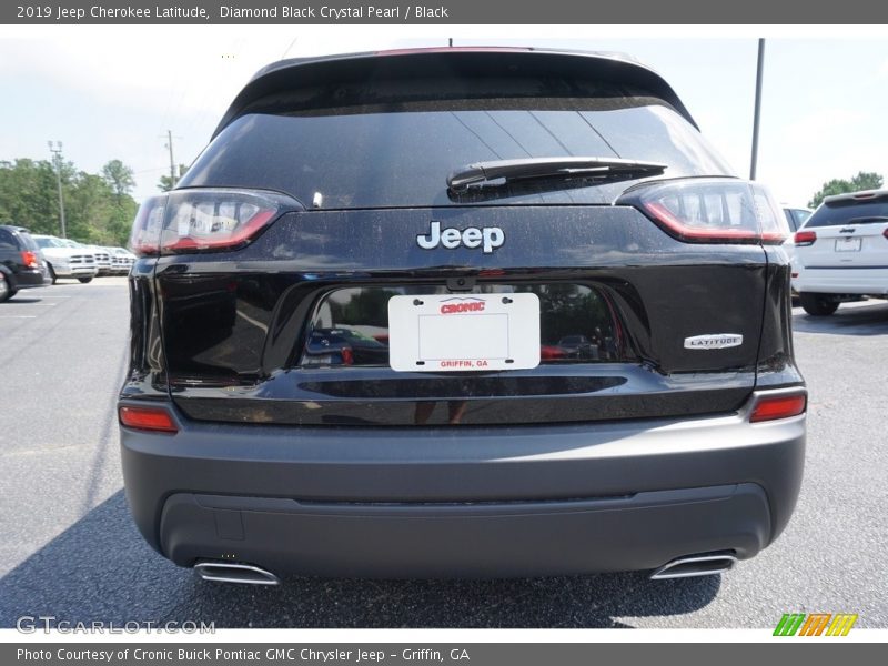 Diamond Black Crystal Pearl / Black 2019 Jeep Cherokee Latitude