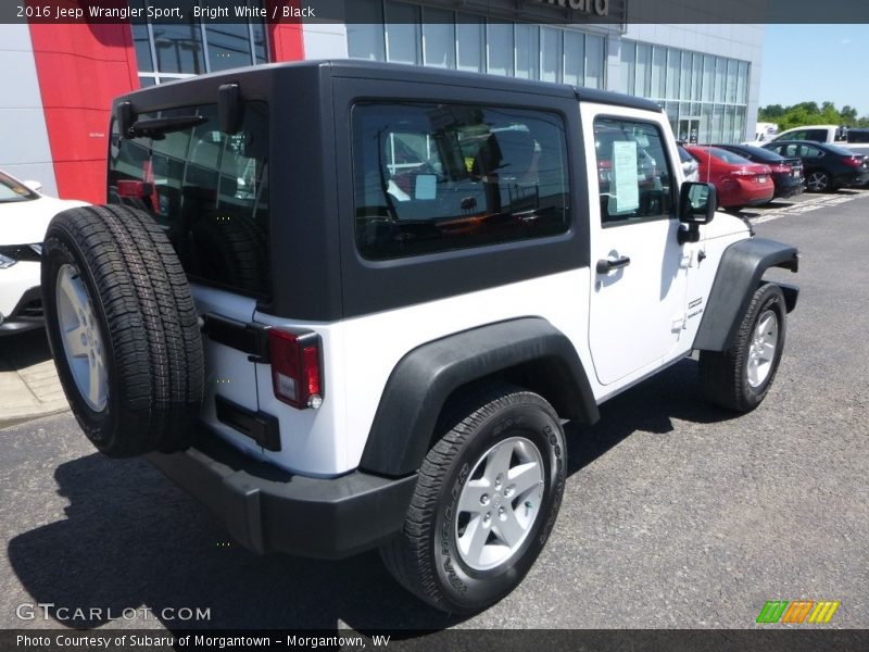 Bright White / Black 2016 Jeep Wrangler Sport