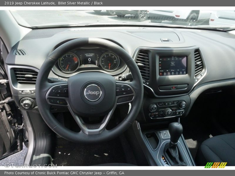 Billet Silver Metallic / Black 2019 Jeep Cherokee Latitude