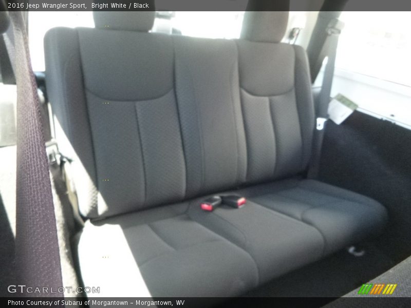 Bright White / Black 2016 Jeep Wrangler Sport