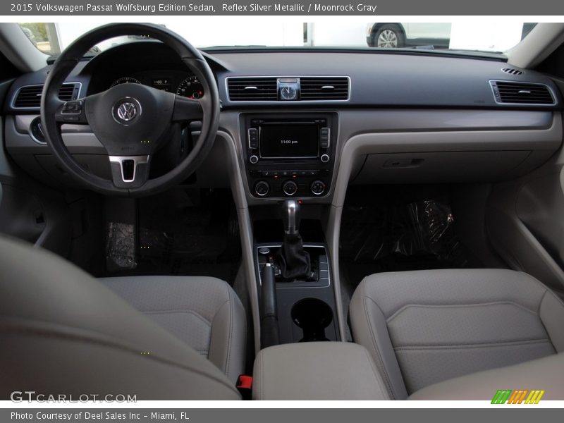 Reflex Silver Metallic / Moonrock Gray 2015 Volkswagen Passat Wolfsburg Edition Sedan