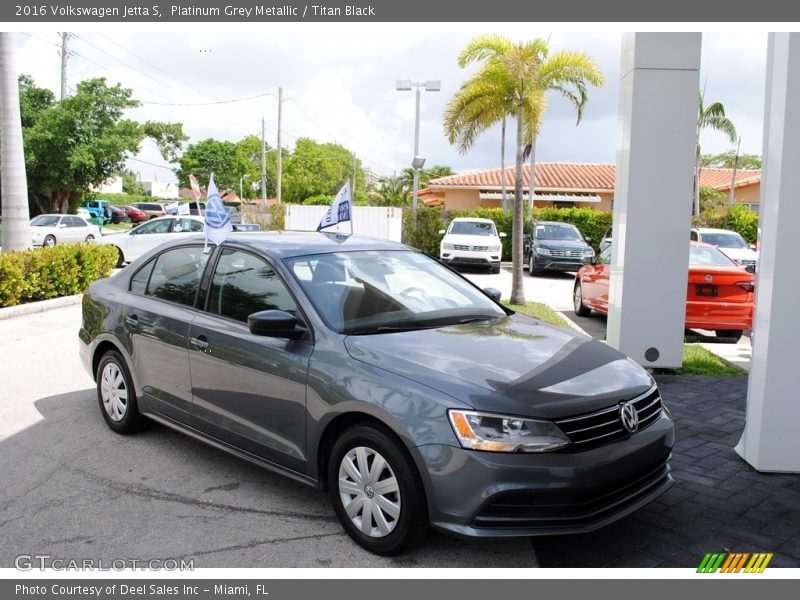 Platinum Grey Metallic / Titan Black 2016 Volkswagen Jetta S