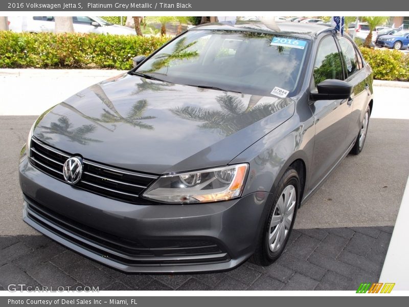 Platinum Grey Metallic / Titan Black 2016 Volkswagen Jetta S