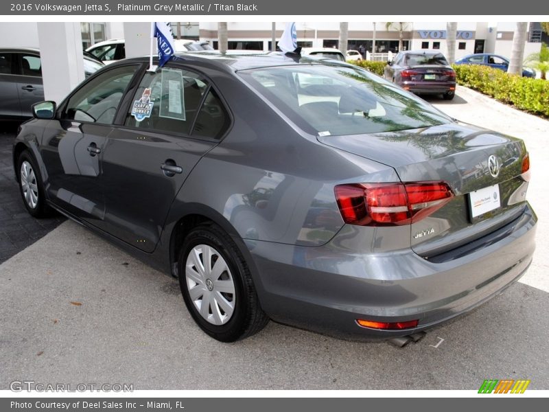 Platinum Grey Metallic / Titan Black 2016 Volkswagen Jetta S