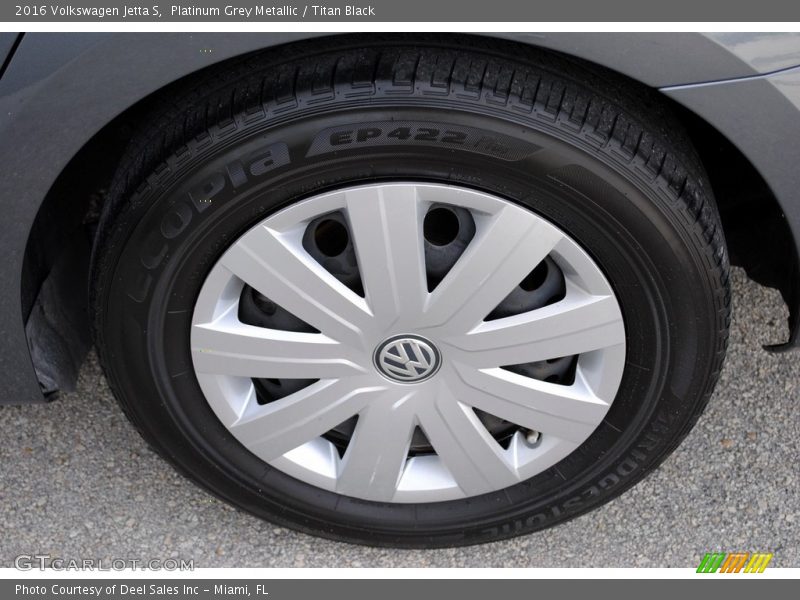 Platinum Grey Metallic / Titan Black 2016 Volkswagen Jetta S
