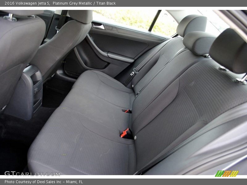 Platinum Grey Metallic / Titan Black 2016 Volkswagen Jetta S