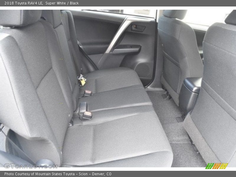 Super White / Black 2018 Toyota RAV4 LE
